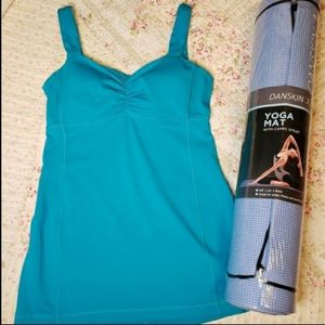 Lululemon tank top with built in bra size 8